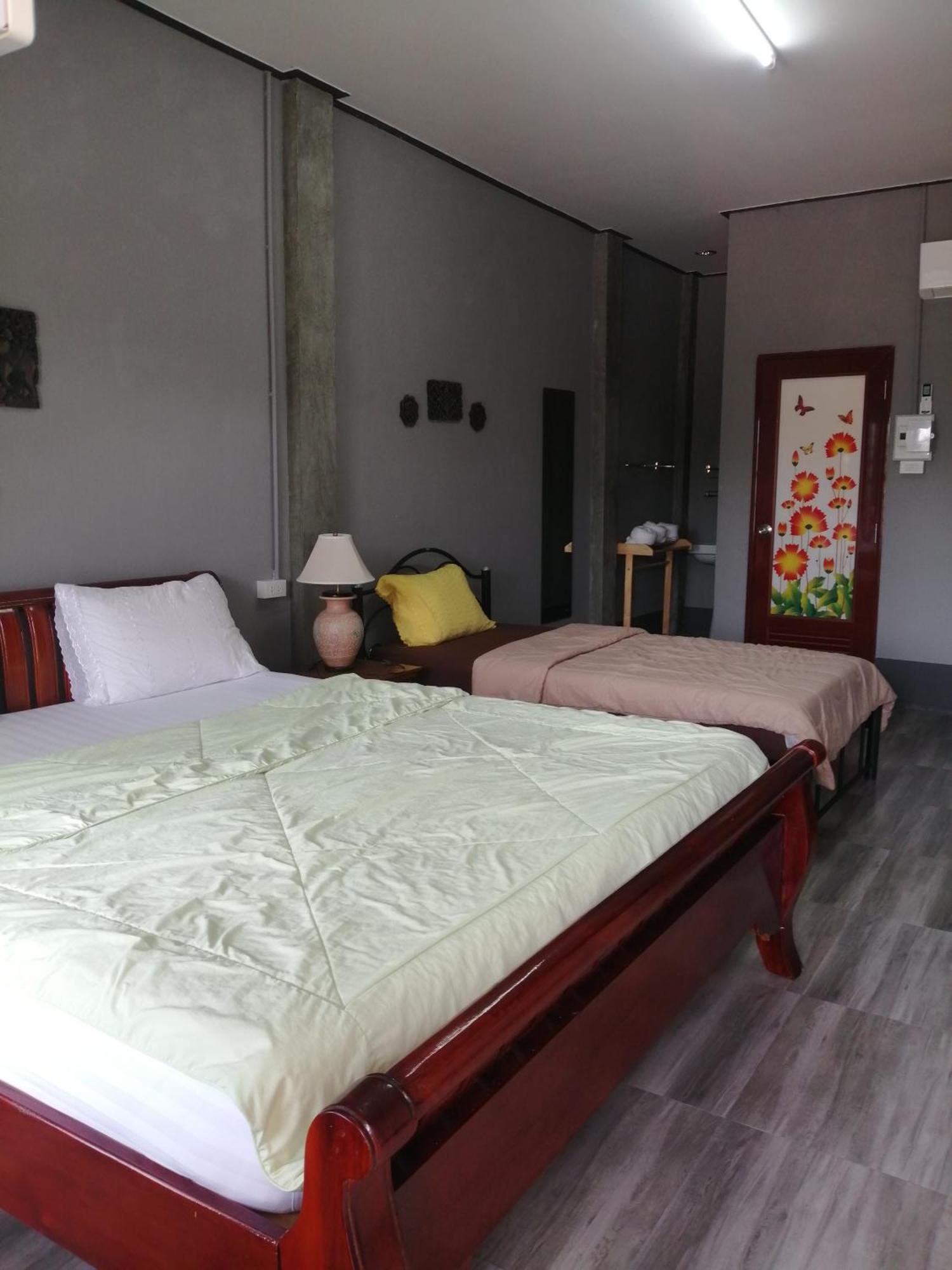 Yotin Guest House Τρατ Εξωτερικό φωτογραφία