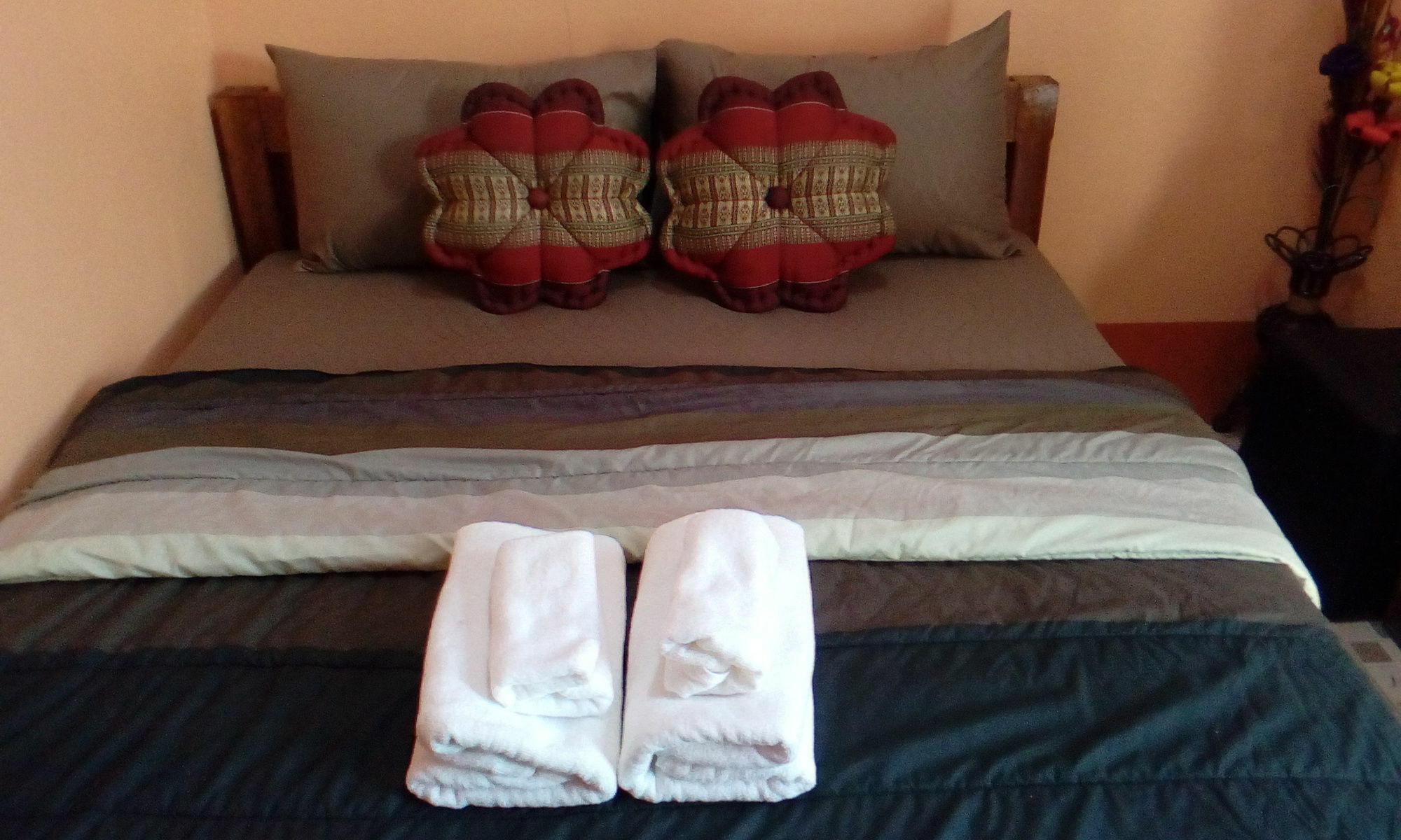Yotin Guest House Τρατ Εξωτερικό φωτογραφία